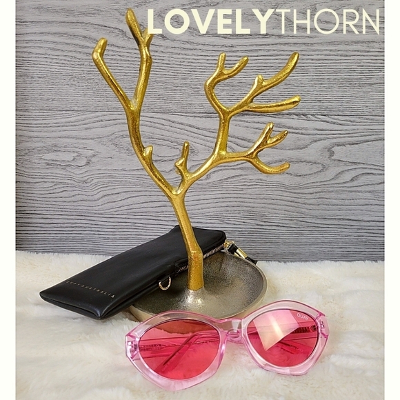 QUAY // ltd ed kylie jenner collab retro-chic pink crystal frame pink lenses main image 16